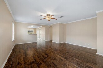104 Brentwood Dr in Leander, TX - Building Photo - Building Photo