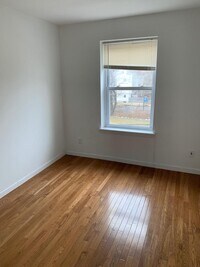 1711 Master St, Unit 3 - 6