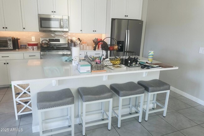 property at 18038 N Bell Pointe Blvd