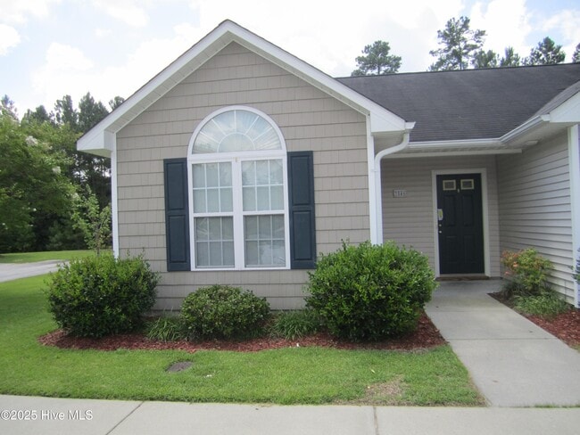 3844 Blue Grass Ct