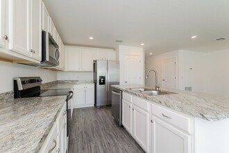 206 Linda Ln in Auburndale, FL - Building Photo - Building Photo