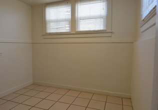 1406 E 18th St in Cheyenne, WY - Building Photo - Building Photo