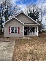 4212 Dellwood Dr in Winston-Salem, NC - Building Photo