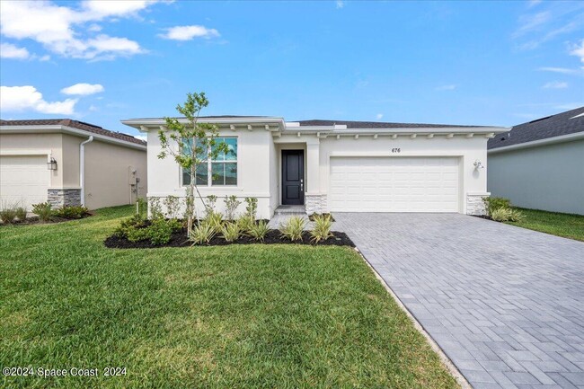 676 Veridian Cir NW in Palm Bay, FL - Building Photo - Building Photo