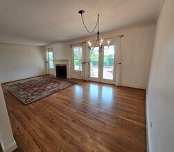 3189 Flora St in San Luis Obispo, CA - Building Photo - Building Photo