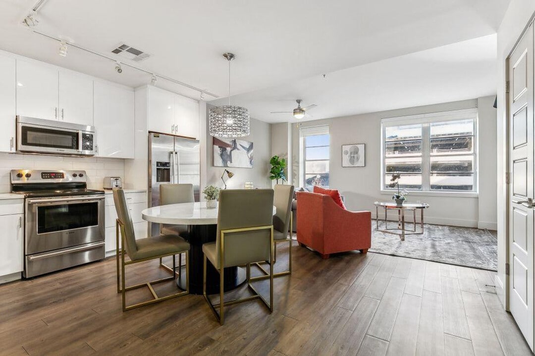 1111 Tulane Ave in New Orleans, LA - Building Photo