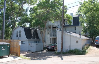 Maple Apartments in Golden, CO - Building Photo - Building Photo