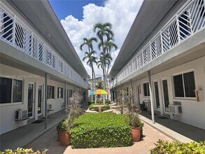 7430 Byron Ave in Miami Beach, FL - Building Photo - Building Photo