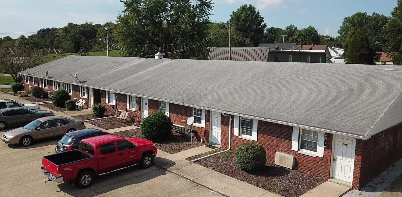 Sunset Apartments in Jasper, IN - Building Photo