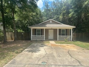 5978 Queen St in Milton, FL - Building Photo - Building Photo