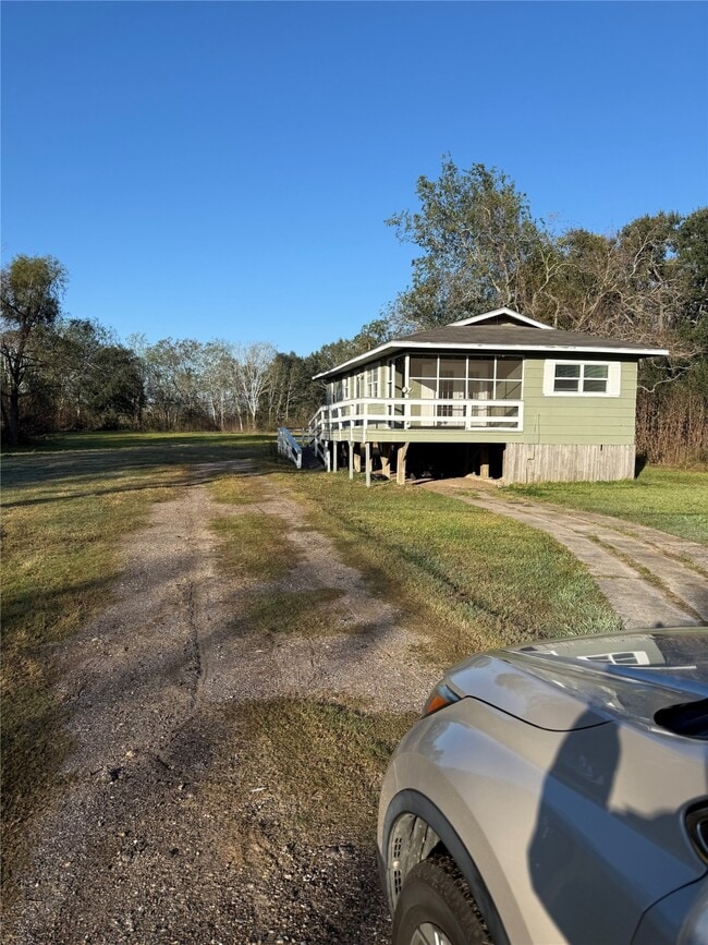 19278 County Rd 927A in Alvin, TX - Building Photo - Building Photo