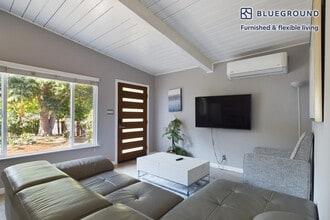 532 Hamilton Ave in Menlo Park, CA - Foto de edificio - Building Photo