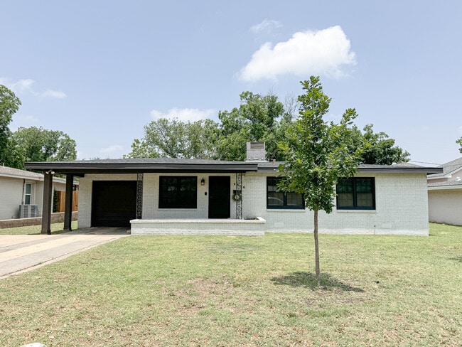 2006 Bedford Dr