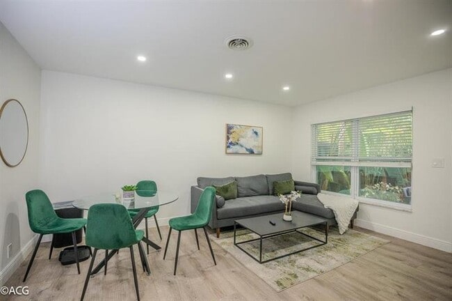 property at 19 NE 16th St