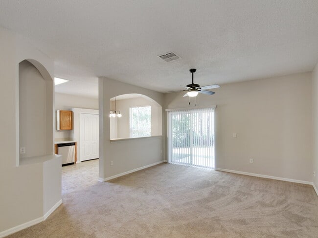 3703 Cinnamon Fern Loop in Clermont, FL - Building Photo - Building Photo
