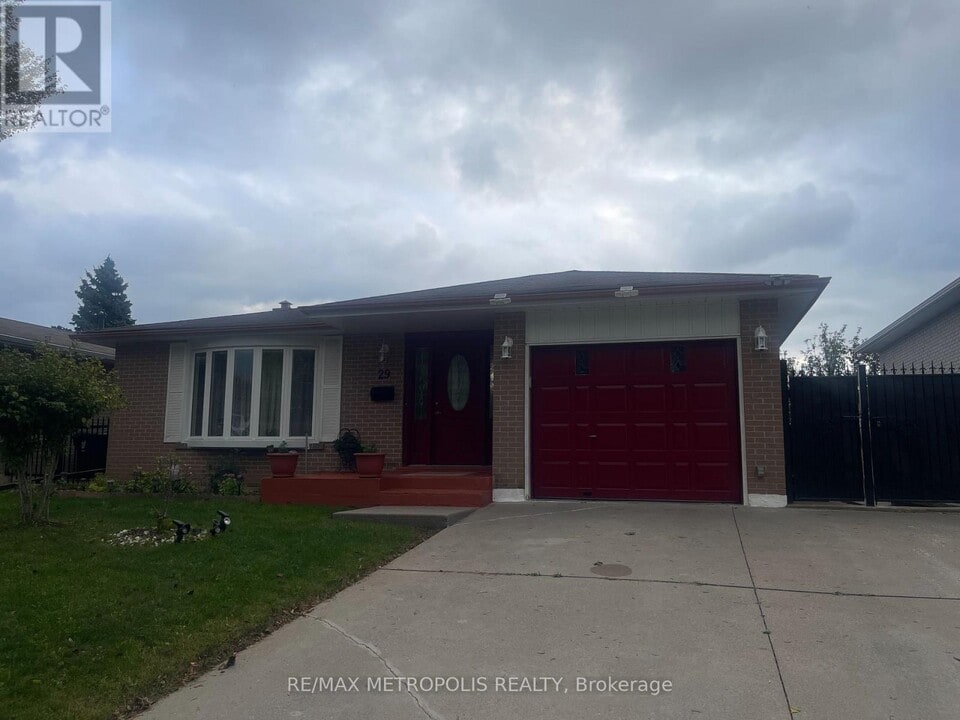 29 Charles Tupper Dr in Toronto, ON - Building Photo