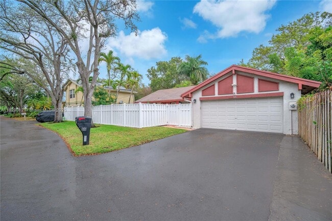 66 Forest Cir