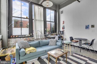 1701 Tulip St in Philadelphia, PA - Building Photo