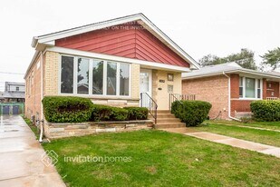 2820 W 102nd Pl in Evergreen Park, IL - Building Photo