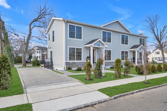 property at One Manhasset Ave