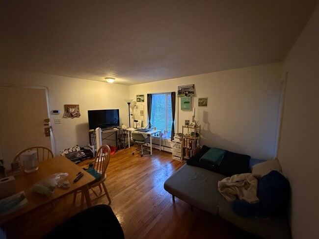 524 Putnam Ave, Unit 6 in Cambridge, MA - Building Photo - Building Photo