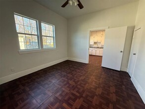 2116 Columbus Ave in Fort Worth, TX - Building Photo - Building Photo