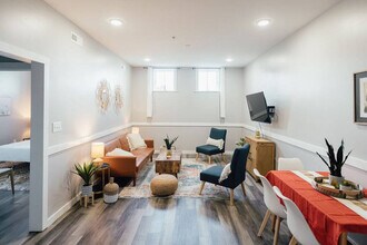 117 Spring St, Unit ID1397976P in Johnson City, TN - Foto de edificio - Building Photo