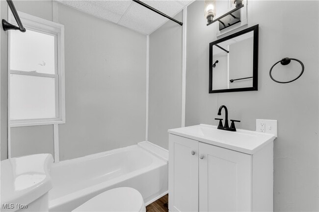 property at 3118 W 30th St