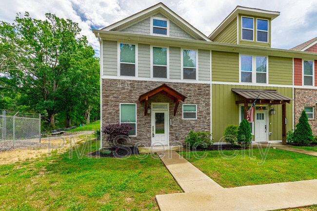 property at 1916 Young Rd SE
