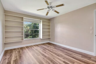 8356 SE Croft Cir in Hobe Sound, FL - Building Photo - Building Photo