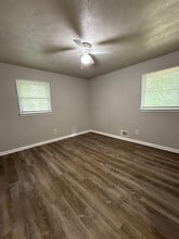 135 Sheila Ln in Powder Springs, GA - Building Photo - Building Photo