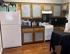 100 E Collin St in Leonard, TX - Building Photo