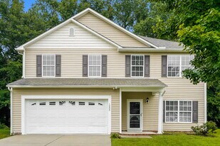 1233 Braemar Highland Dr in Zebulon, NC - Building Photo