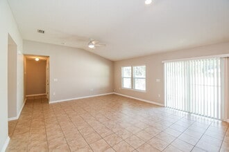 9591 Palm Reserve Dr in Jacksonville, FL - Building Photo - Building Photo