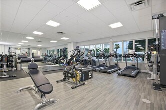 100 S Eola Dr in Orlando, FL - Building Photo - Building Photo