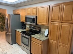 9576 Hemingway Ln in Ft. Myers, FL - Building Photo - Building Photo
