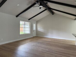 7026 Hidden Arbor Ln in Houston, TX - Building Photo - Building Photo