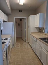 5530 Metrowest Blvd in Orlando, FL - Building Photo - Building Photo