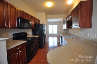 4923 Sunburst Ln in Charlotte, NC - Building Photo - Building Photo