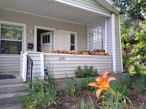 2241 S Ogden St in Denver, CO - Building Photo - Building Photo