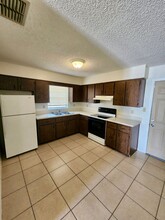 1711 Birchwood Cir in Leesburg, FL - Foto de edificio - Building Photo