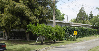 672-684 Cherry Way in Hayward, CA - Building Photo - Building Photo