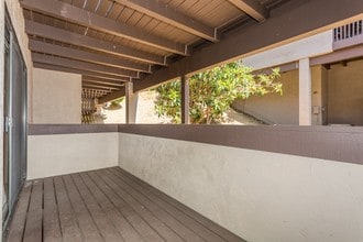 6671 Reservoir Ln in San Diego, CA - Building Photo - Building Photo
