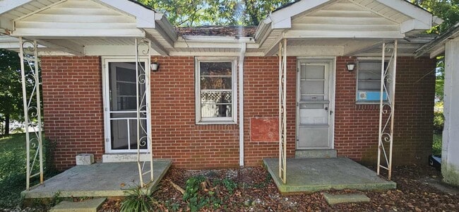 property at 101 Magnolia St