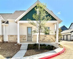 1830 NE Green Oaks Blvd in Arlington, TX - Building Photo