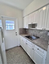 1126 Sesame St in Opa Locka, FL - Building Photo - Building Photo