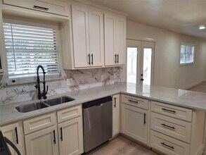 8100 Cross Dr in North Richland Hills, TX - Building Photo - Building Photo