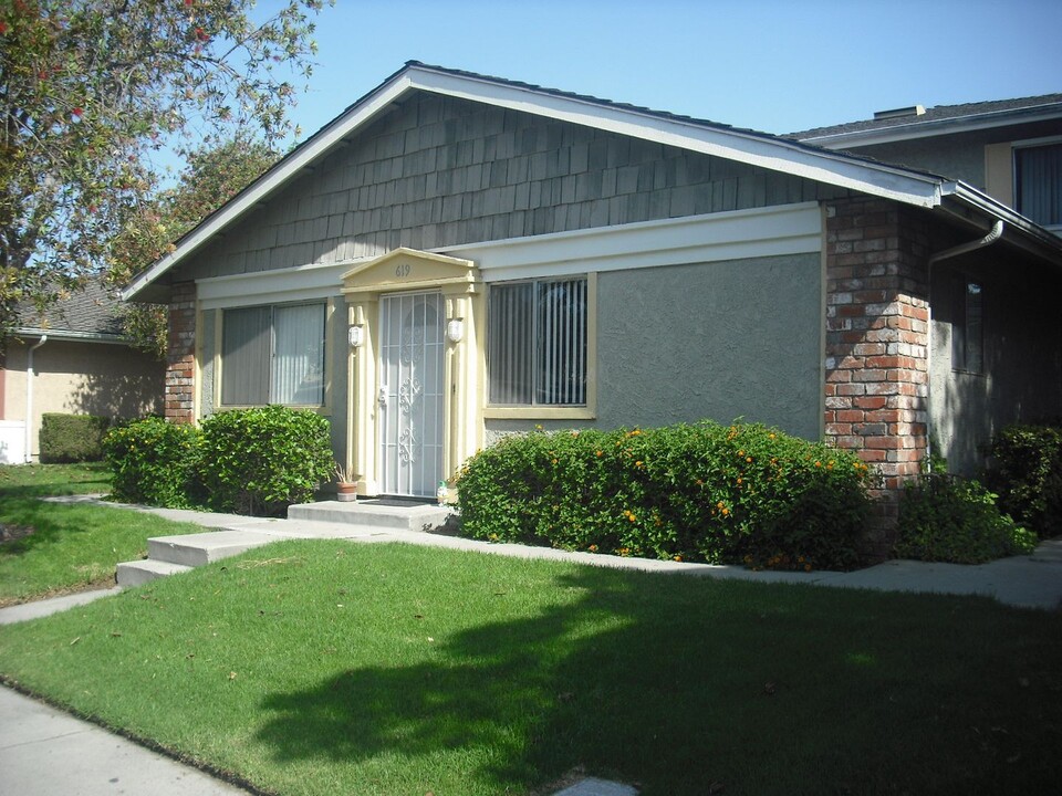 619 Halyard St in Port Hueneme, CA - Building Photo