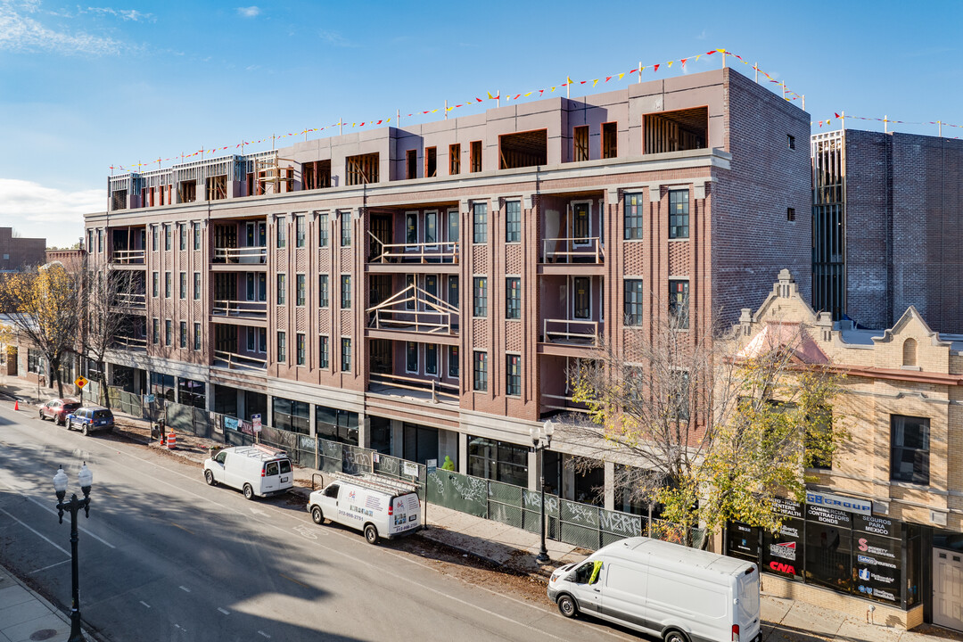 3914 N Lincoln Ave in Chicago, IL - Building Photo