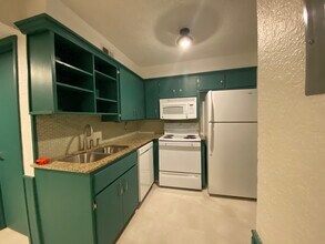 1633 Glenn Bo Dr in Norman, OK - Building Photo - Building Photo